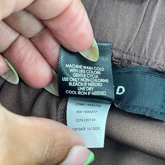 Torrid 2X Brown Stretch Challis Paperbag Waist High Rise Pull-On Shorts 4” - Picture 10 of 13